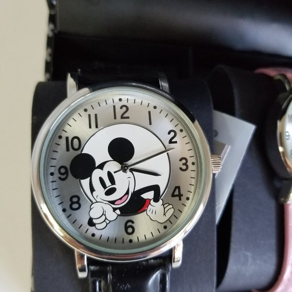 Disney his and hers watches - Picture 4 of 6